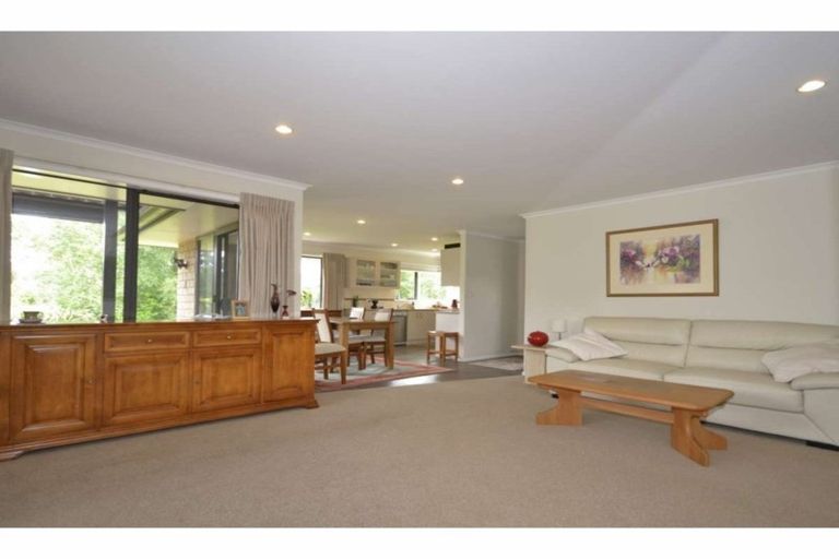 Photo of property in 14 Baska Voda Drive, Kerikeri, 0230