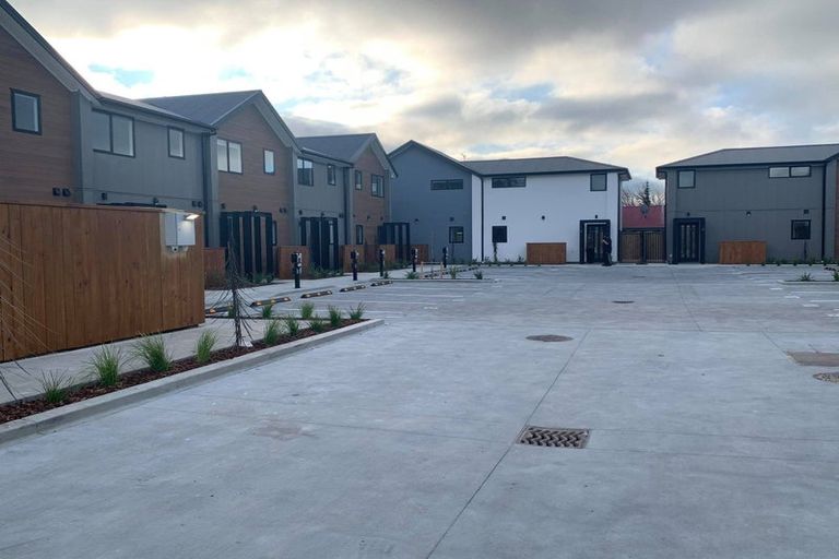 Photo of property in 3/25 Hargest Crescent, Sydenham, Christchurch, 8023