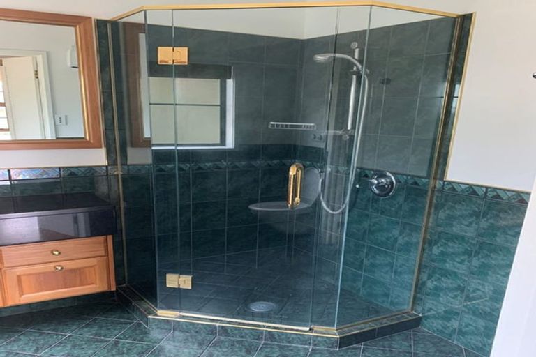 Photo of property in 35 Poaka Avenue, Dinsdale, Hamilton, 3204