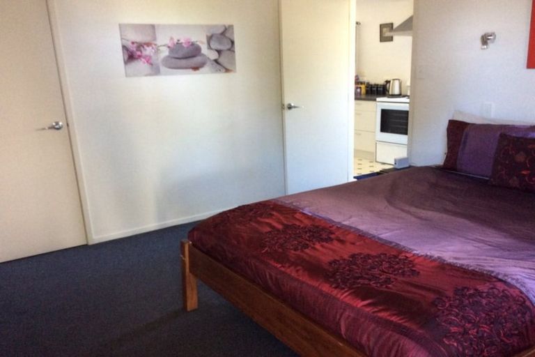 Photo of property in 27 Pukeko Place, Westshore, Napier, 4110