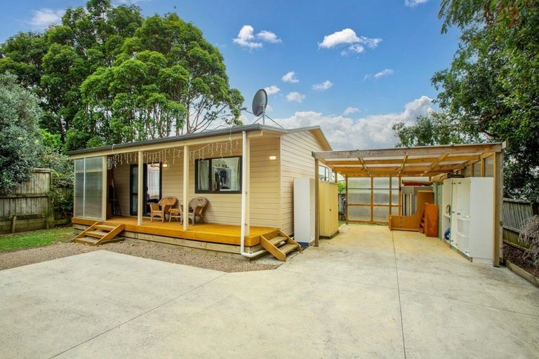 Photo of property in 51 Christmas Road, Manurewa, Auckland, 2102