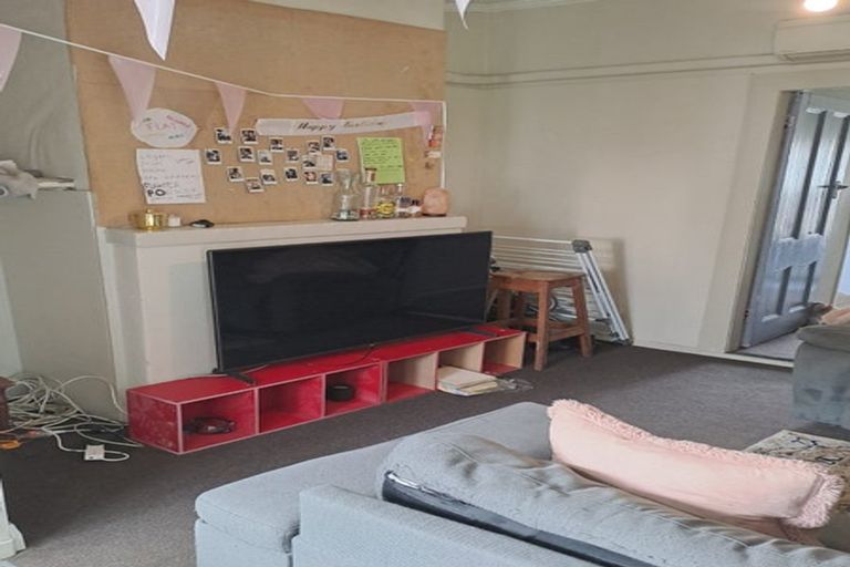 Photo of property in 194 Leith Street, North Dunedin, Dunedin, 9016