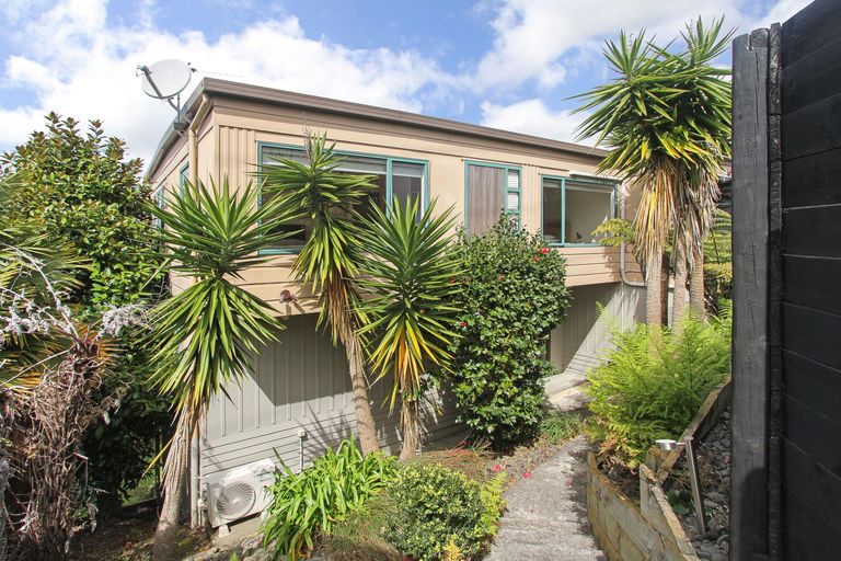 Photo of property in 164 Browns Bay Road, Murrays Bay, Auckland, 0630