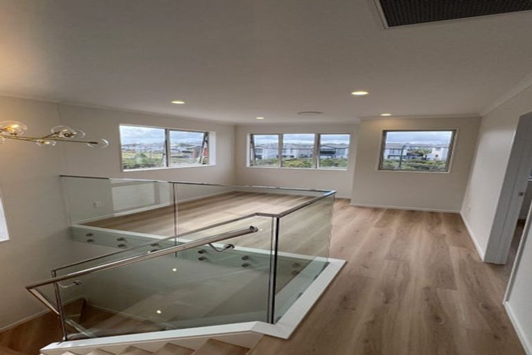 Photo of property in 82 Castlebane Drive, Flat Bush, Auckland, 2019