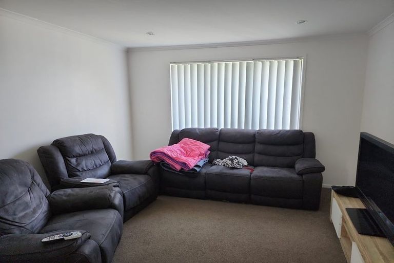 Photo of property in 24 Pyne Crescent, Pokeno, 2402