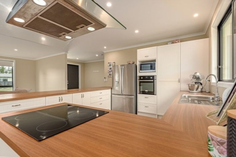 Photo of property in 4 George Street, Bulls, 4818