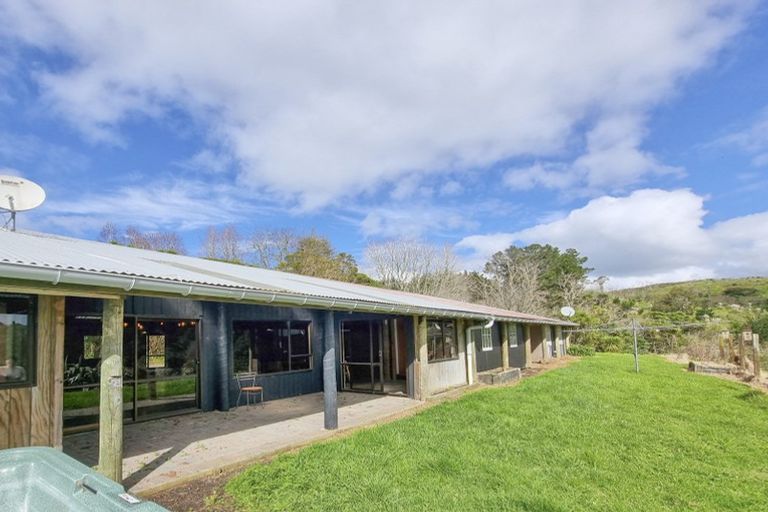 Photo of property in 656 Bickerstaffe Road, Maungaturoto, 0587