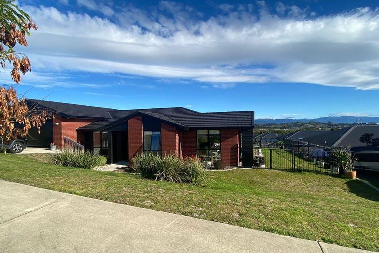 Photo of property in 11 Stingray Drive, Omokoroa, 3114