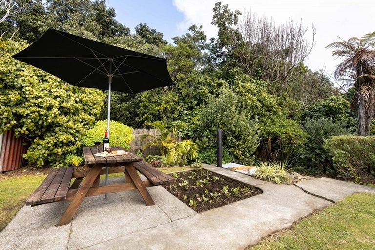 Photo of property in 46 Fox Street, Opunake, 4616