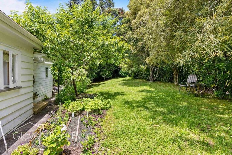 Photo of property in 140 Victory Road, Laingholm, Auckland, 0604