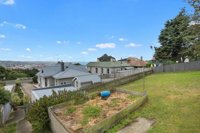 Photo of property in 39 Test Street, South Hill, Oamaru, 9400