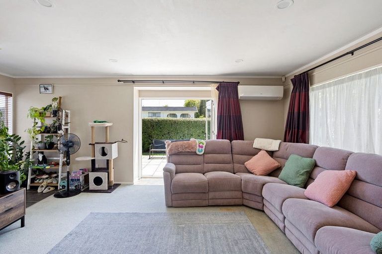 Photo of property in 54 Browning Street, Leamington, Cambridge, 3432