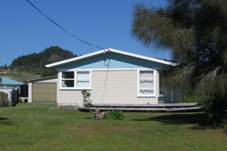 Photo of property in 9 Hicks Place, Cooks Beach, Whitianga, 3591