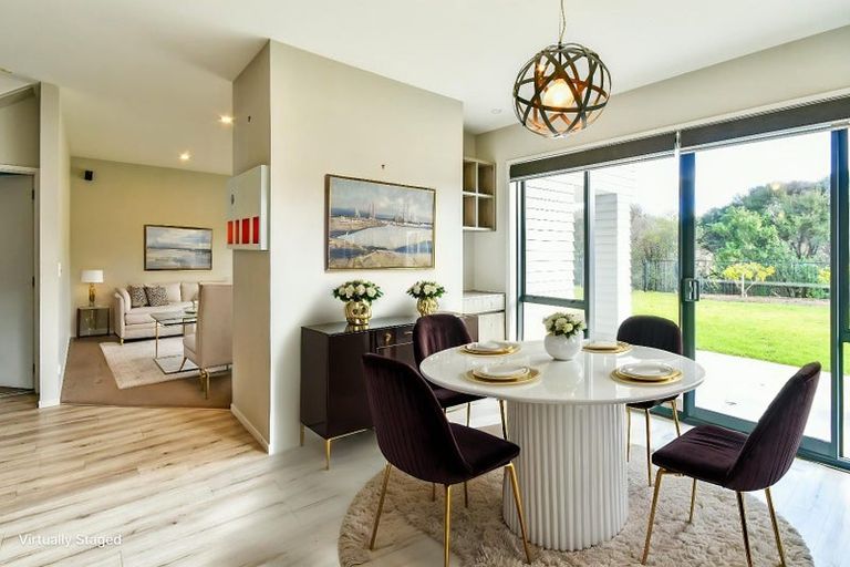 Photo of property in 11 Bayvista Drive, Karaka, Papakura, 2113