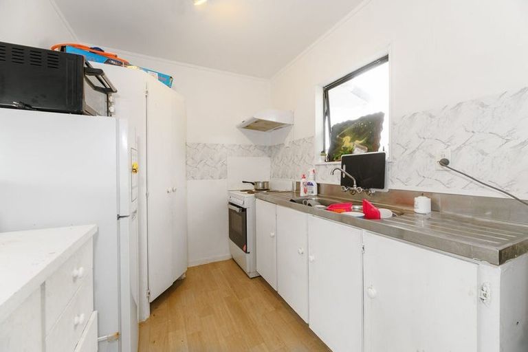 Photo of property in 1/44 Shifnal Drive, Randwick Park, Auckland, 2105