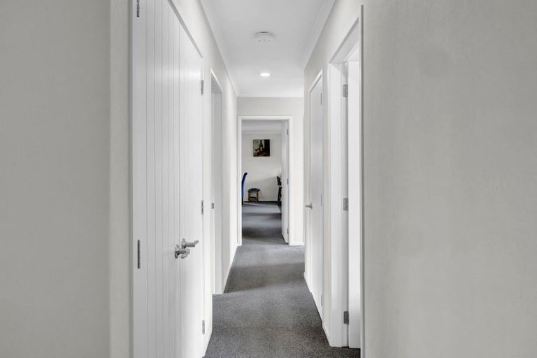 Photo of property in 120 Pohutukawa Place, Waiwhakaiho, New Plymouth, 4312