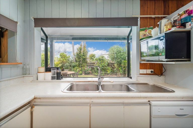 Photo of property in 8 Parkland Place, Whitianga, 3510