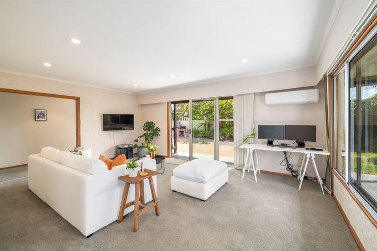 Photo of property in 325 Sawyers Arms Road, Bishopdale, Christchurch, 8053