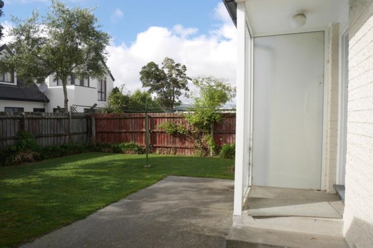 Photo of property in 10 Darvel Street, Riccarton, Christchurch, 8011