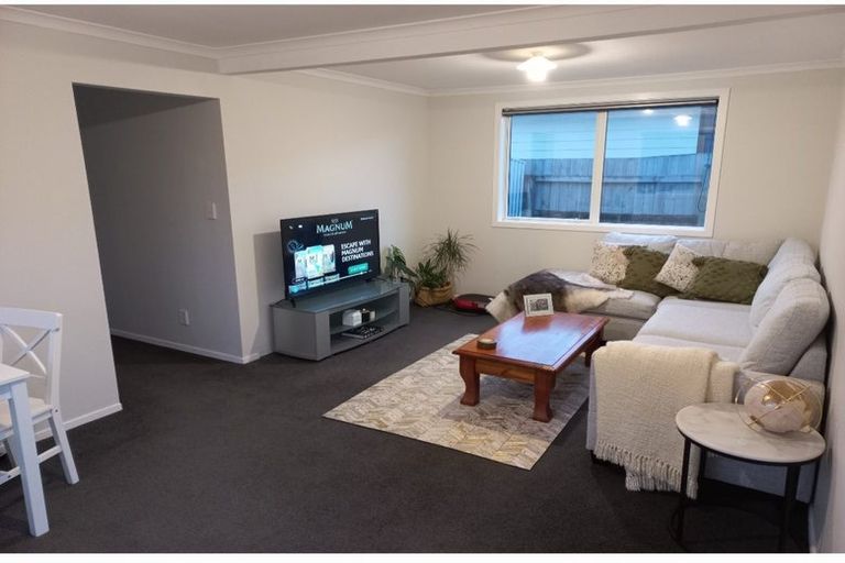 Photo of property in 40d Leighton Avenue, Waiwhetu, Lower Hutt, 5010