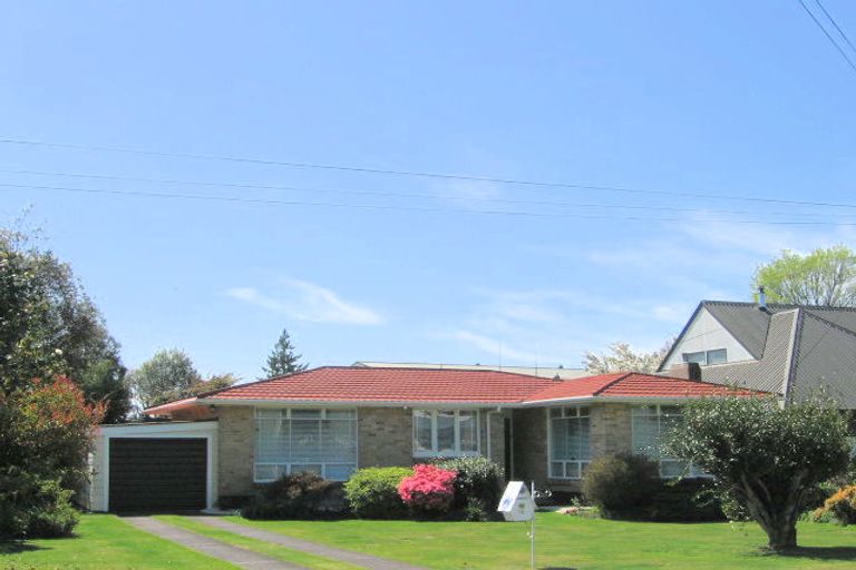 Photo of property in 12 Mahana Place, Springfield, Rotorua, 3015