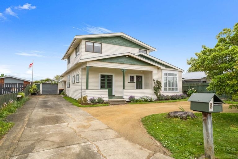 Photo of property in 8 Chelwood Street, Takaro, Palmerston North, 4412