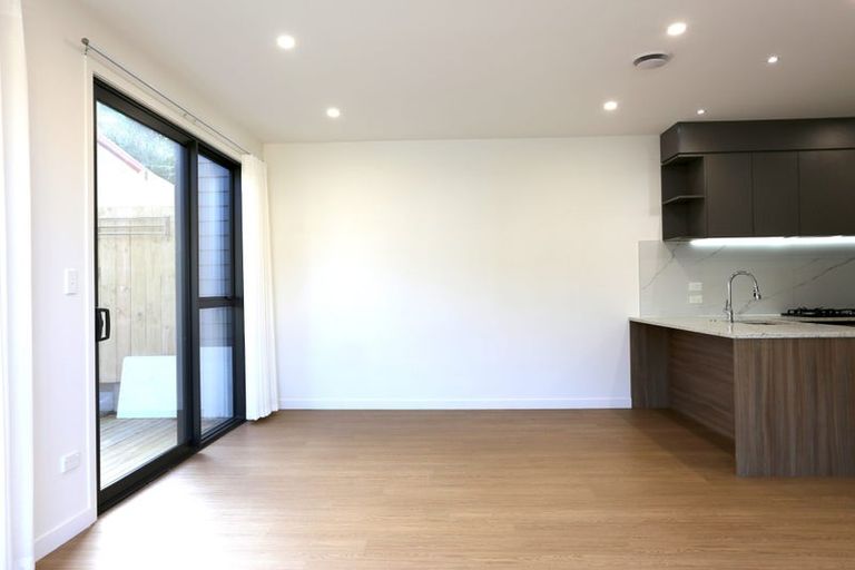 Photo of property in 13a King Richard Place, Browns Bay, Auckland, 0630