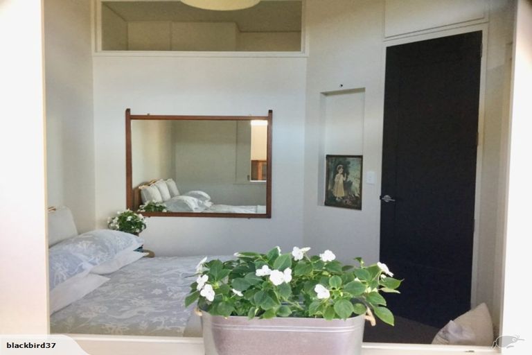 Photo of property in 4a Seapoint Road, Bluff Hill, Napier, 4110