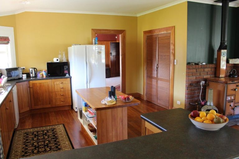 Photo of property in 709 Weber Road, Waitahora, Dannevirke, 4971