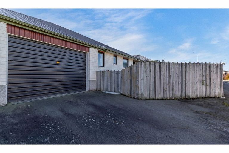 Photo of property in 2/200 Otipua Road, West End, Timaru, 7910