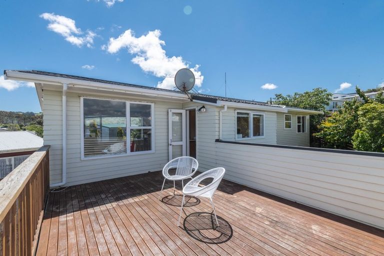 Photo of property in 29 Oakleigh Street, Maungaraki, Lower Hutt, 5010