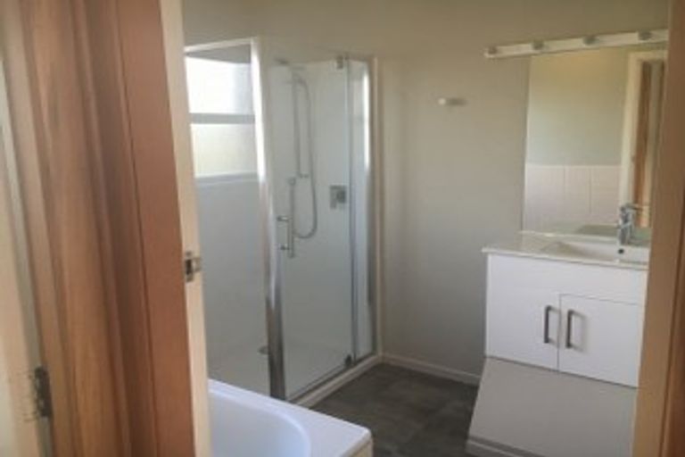 Photo of property in 17 Fairview Street, Fairview Downs, Hamilton, 3214