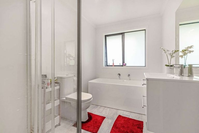 Photo of property in 30 Inuwai Street, Glenview, Hamilton, 3206