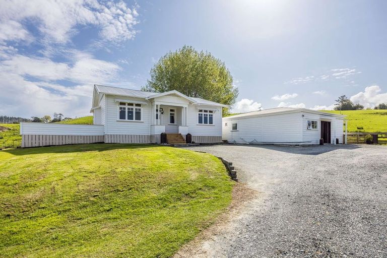Photo of property in 27 Church Hill Road, Port Albert, Wellsford, 0973