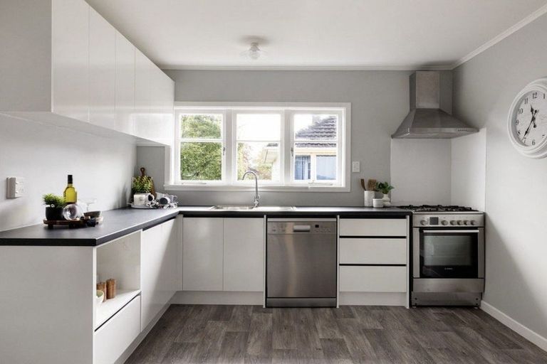 Photo of property in 1/1 Williams Place, Fairfield, Hamilton, 3214