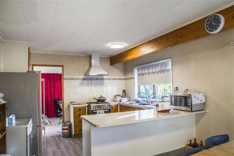 Photo of property in 133 Moire Road, West Harbour, Auckland, 0618