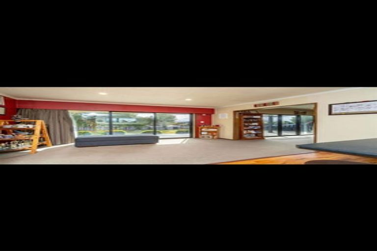 Photo of property in 15 Cross Street, Milton, 9220