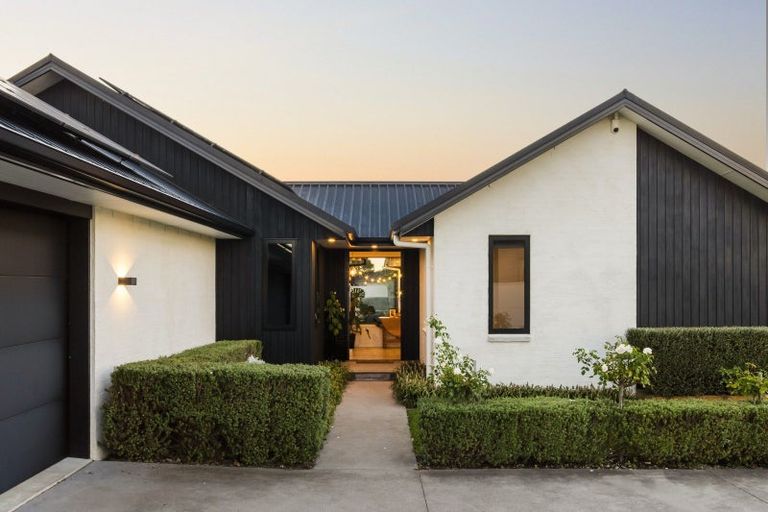 Photo of property in 7 Moemoea Place, Cambridge, 3434