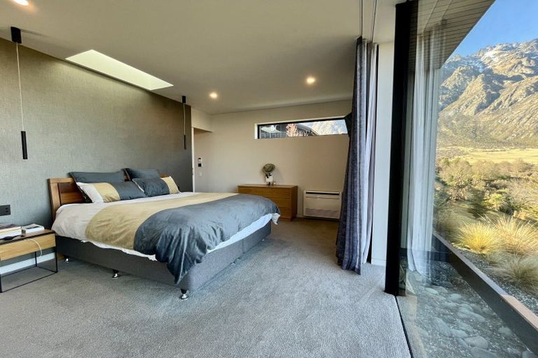 Photo of property in 20 Mckellar Drive, Jacks Point, Queenstown, 9371
