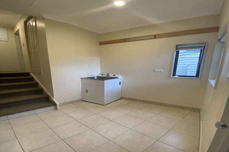 Photo of property in 1446 Whangaparaoa Road, Army Bay, Whangaparaoa, 0930