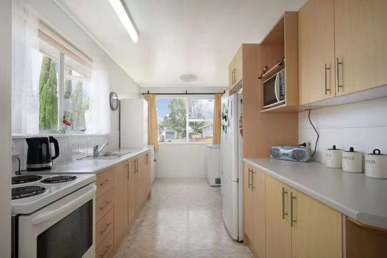 Photo of property in 11 Hope Farm Avenue, Pakuranga Heights, Auckland, 2010