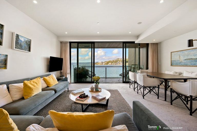 Photo of property in Clyde Quay Wharf, 2c/7 Clyde Quay Wharf, Te Aro, Wellington, 6011