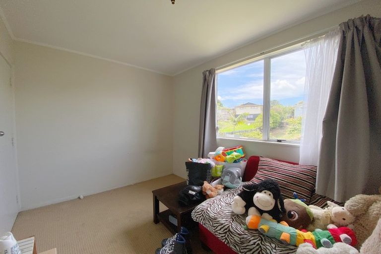 Photo of property in 29 Rehia Road, Massey, Auckland, 0614