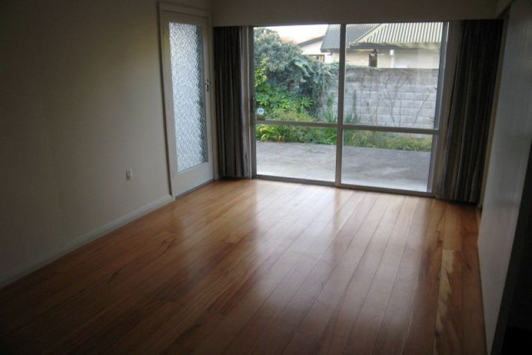 Photo of property in 27 Ake Ake Avenue, Hokowhitu, Palmerston North, 4410