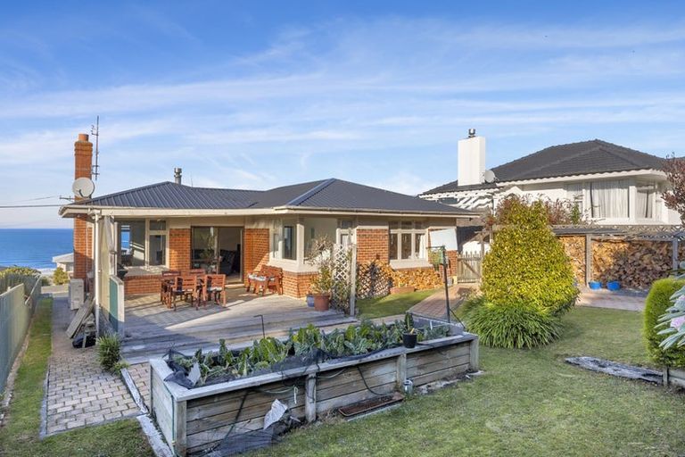 Photo of property in 154 Easther Crescent, Kew, Dunedin, 9012