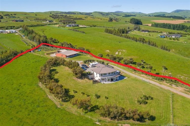 Photo of property in 89 Sutherland Drive, Martinborough, 5781