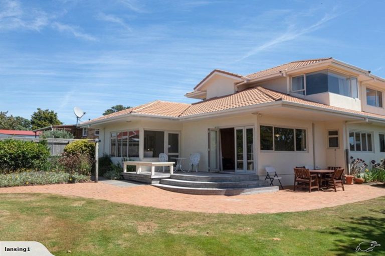 Photo of property in 32 Ngakoti Street, Urenui, 4375