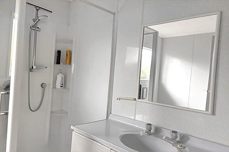 Photo of property in 129 Seabury Avenue, Foxton Beach, Foxton, 4815