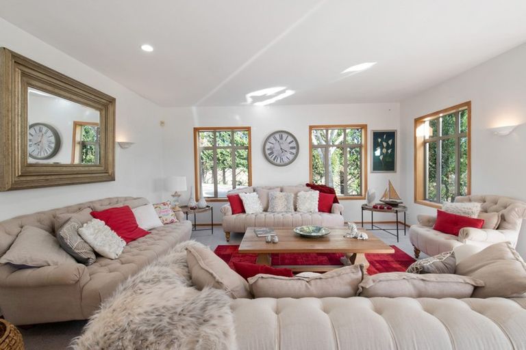 Photo of property in 82 Brownhill Road, Whitford, Manurewa, 2576