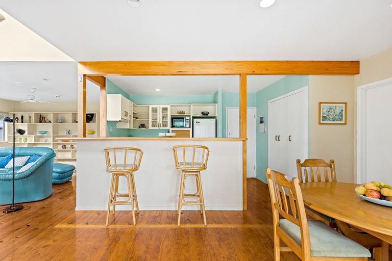 Photo of property in 8 Harbour View Road, Point Wells, Warkworth, 0986